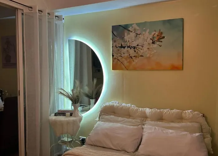 Staycation In Metro By La Mansion D Azure Manila
